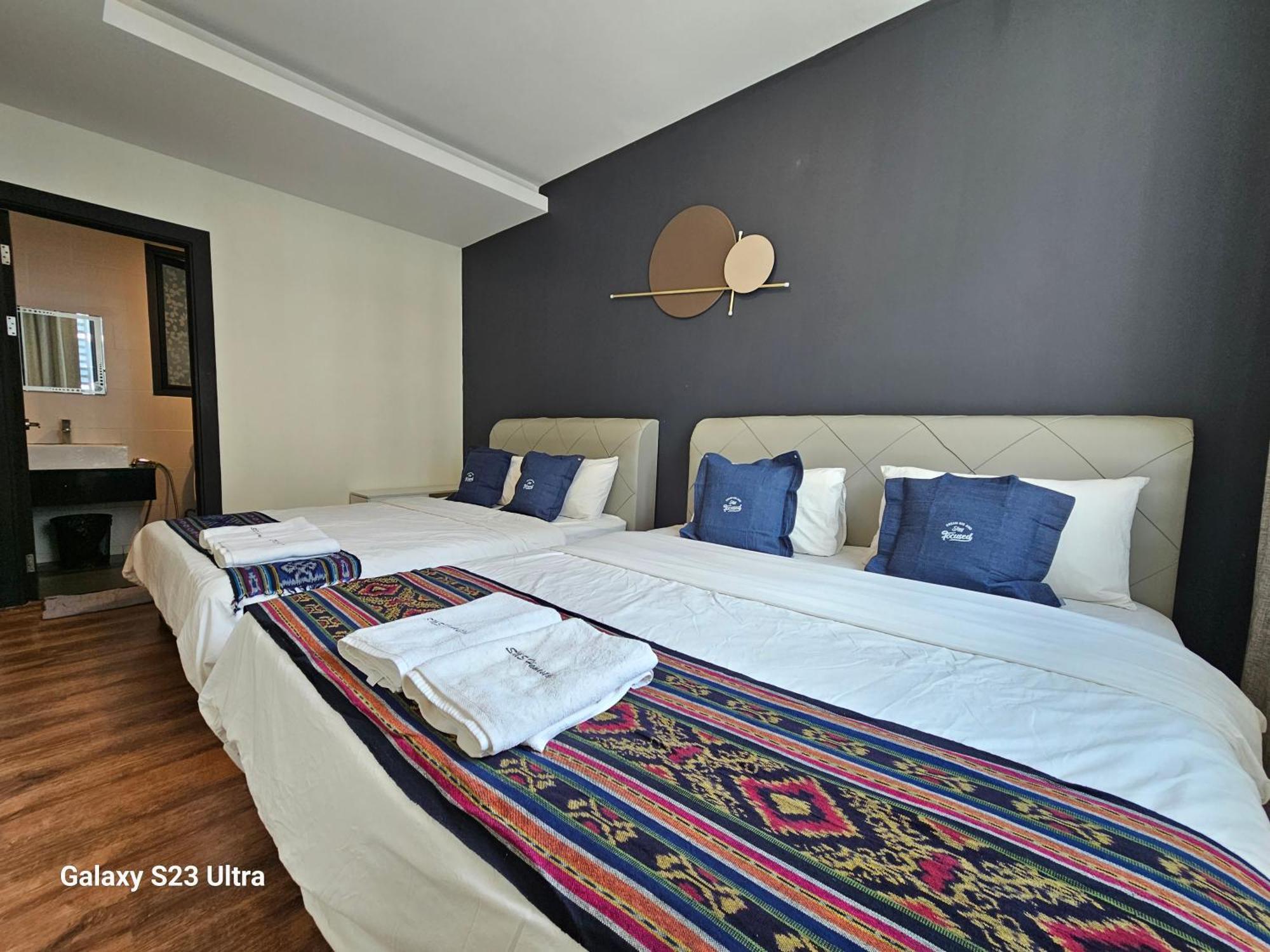 Lovely Vivacity Jazz Suite 2 Cozy Condo 2 Card Lv7 Кучинг Экстерьер фото